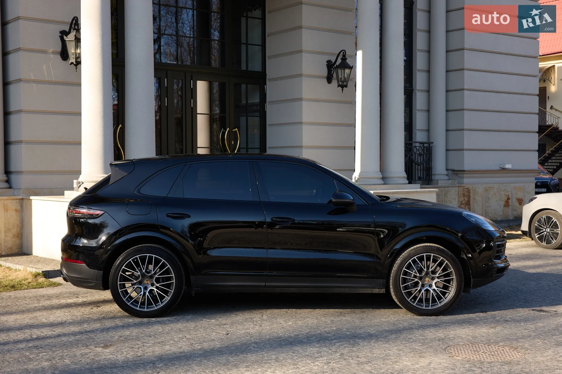 2022 Porsche Cayenne - мініатюра 12