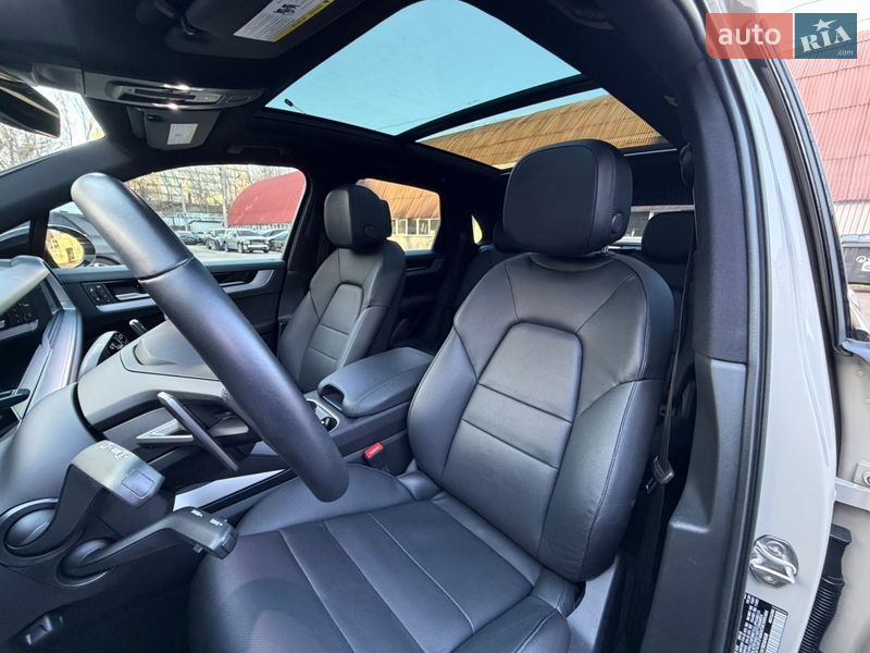 Внедорожник / Кроссовер Porsche Cayenne 2023 в Киеве
