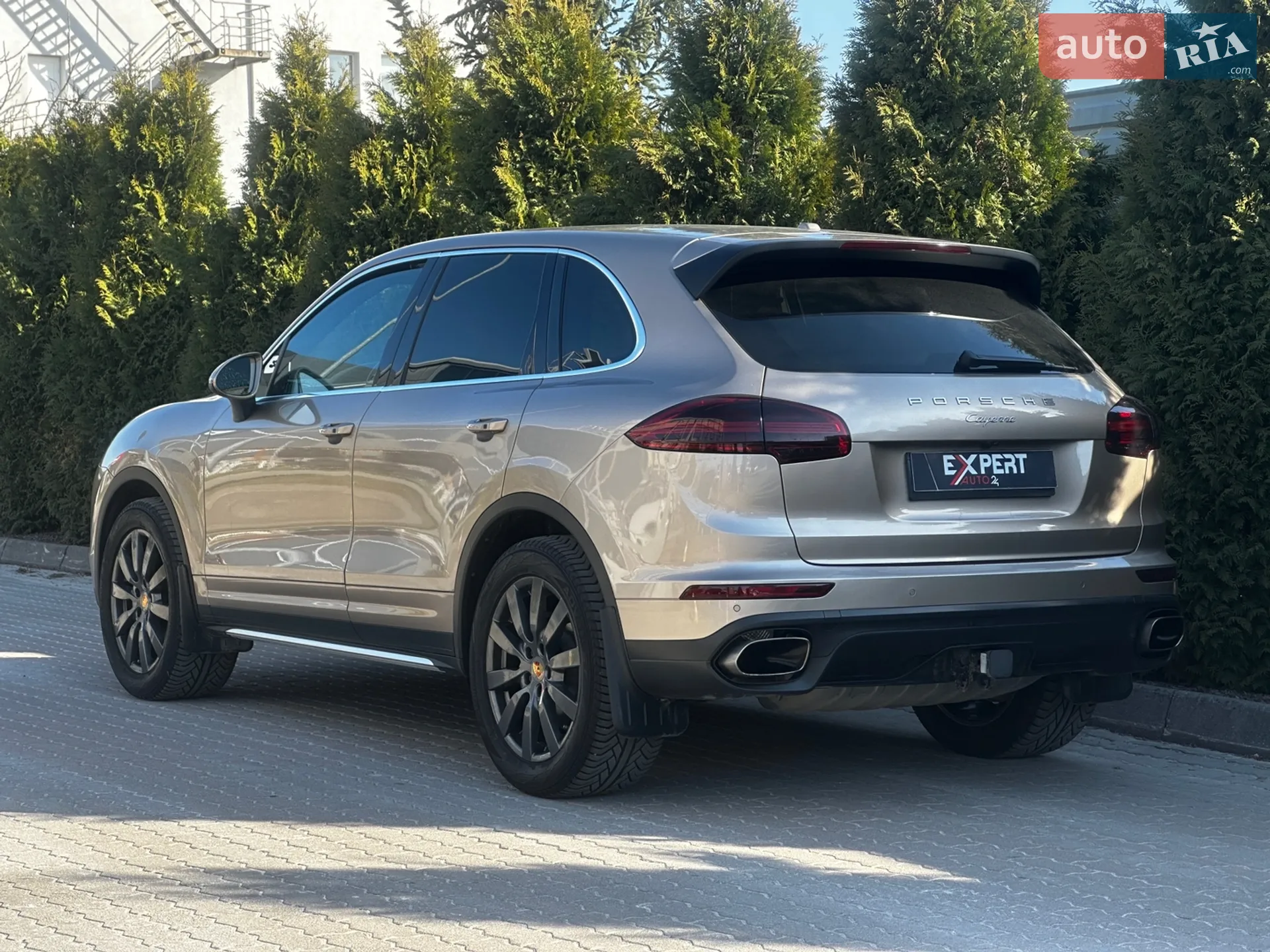2016 Porsche Cayenne - мініатюра 6