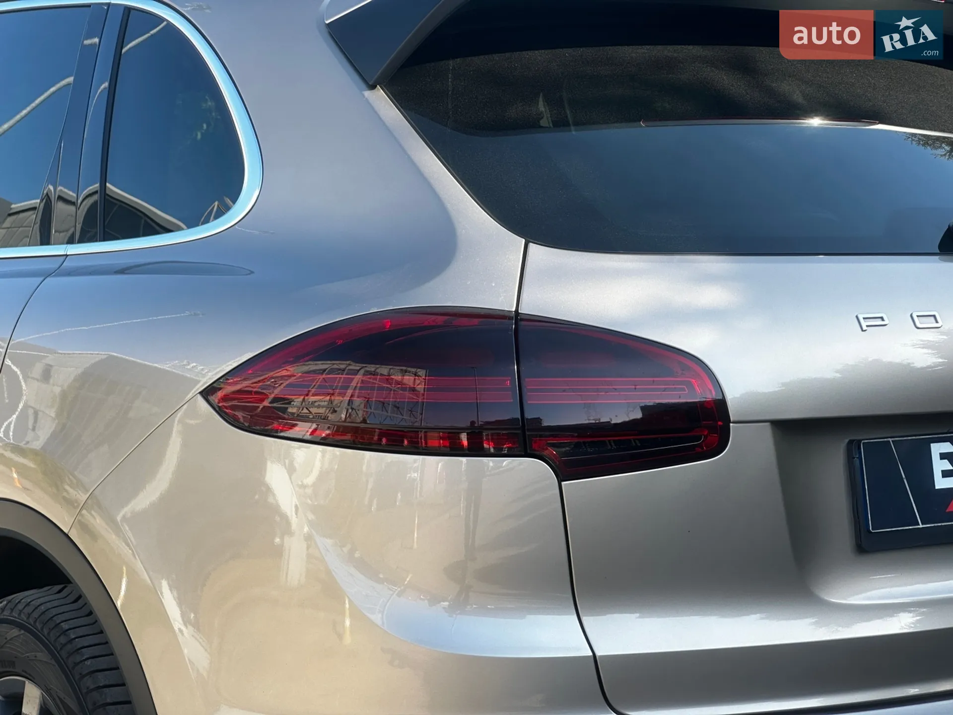 2016 Porsche Cayenne - мініатюра 11