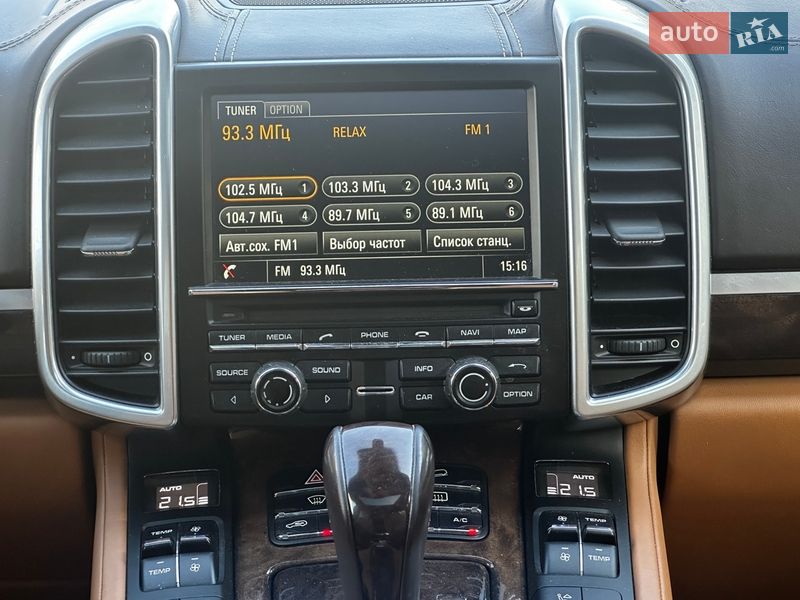 Позашляховик / Кросовер Porsche Cayenne 2016 в Львові