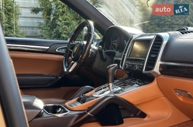 Позашляховик / Кросовер Porsche Cayenne 2016 в Львові