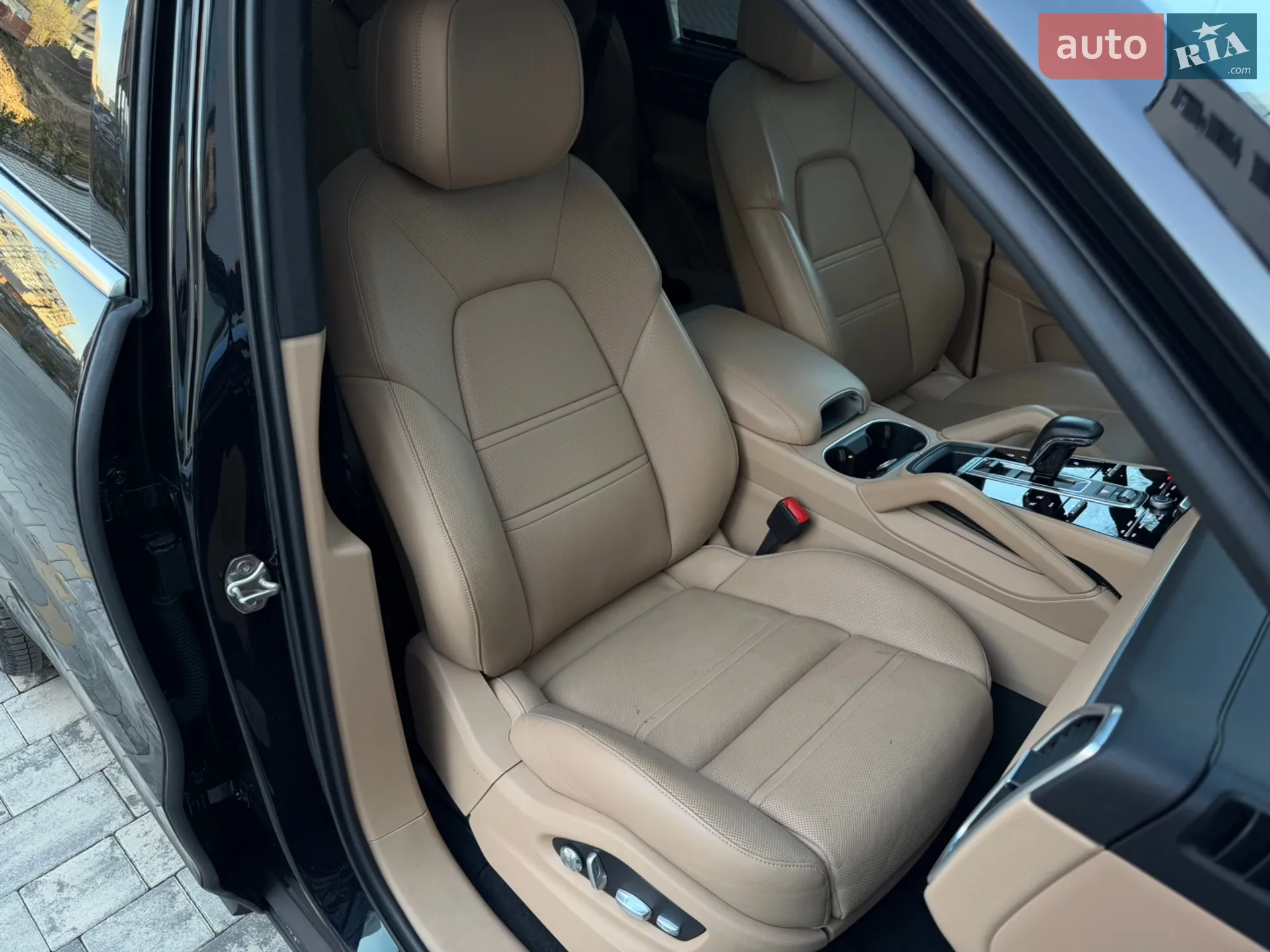 2021 Porsche Cayenne - мініатюра 17