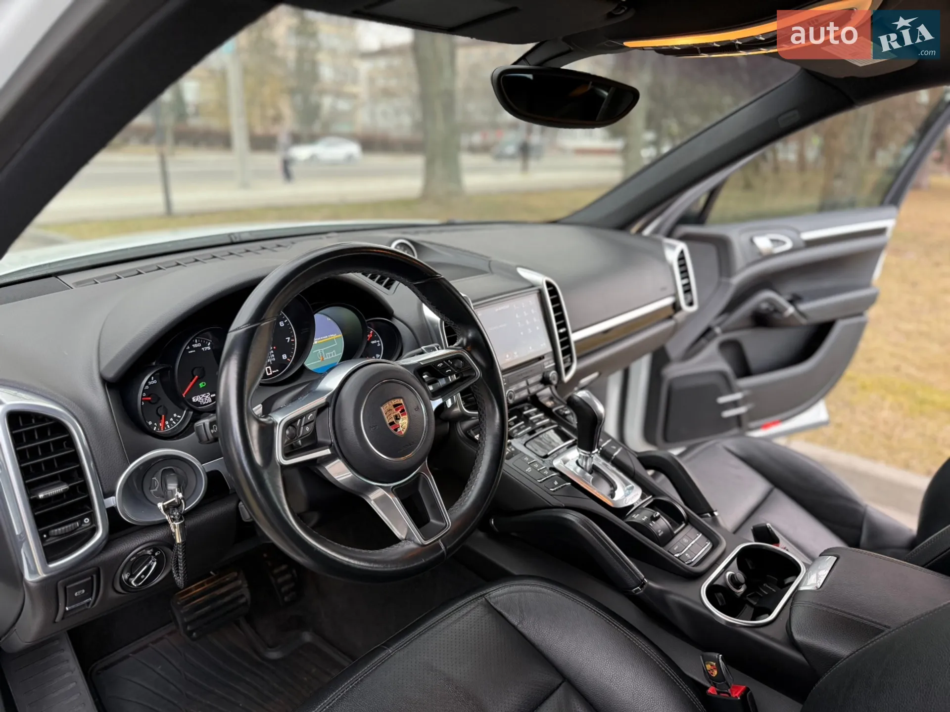 2017 Porsche Cayenne - мініатюра 38