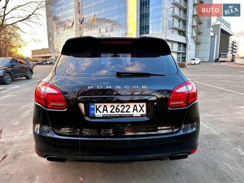 Внедорожник / Кроссовер Porsche Cayenne 2013 в Киеве