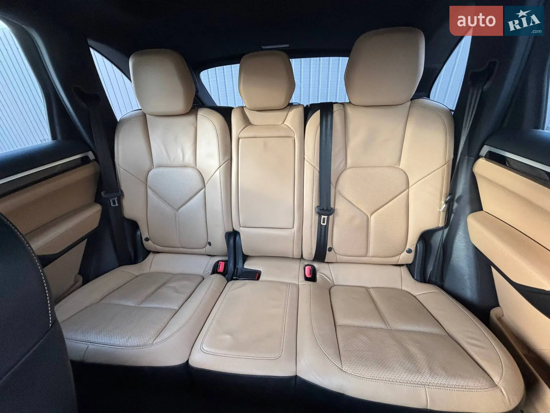 2013 Porsche Cayenne - мініатюра 29