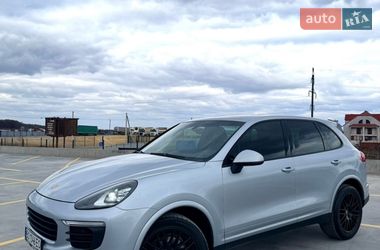 Внедорожник / Кроссовер Porsche Cayenne 2016 в Тернополе