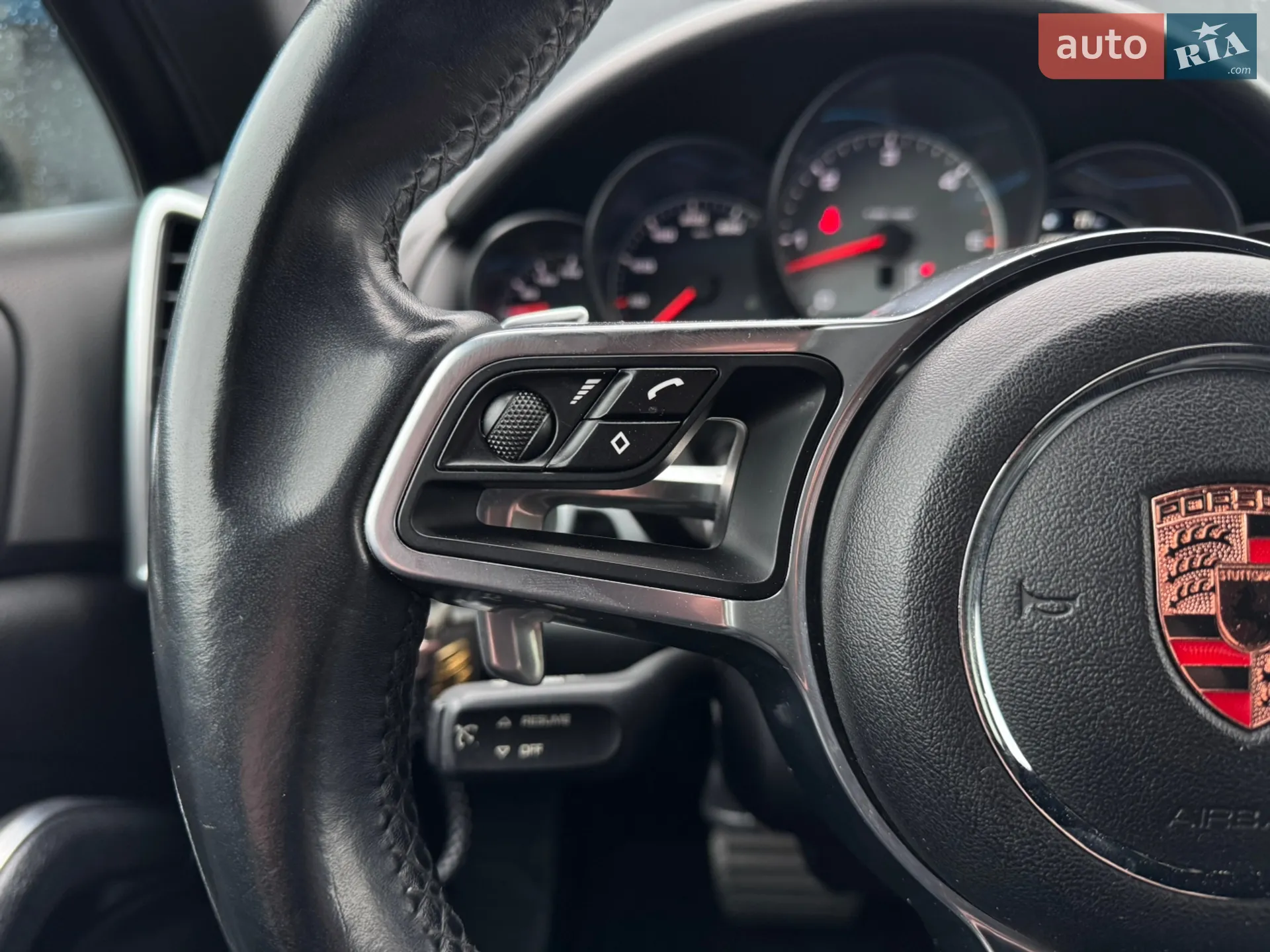2016 Porsche Cayenne - мініатюра 27