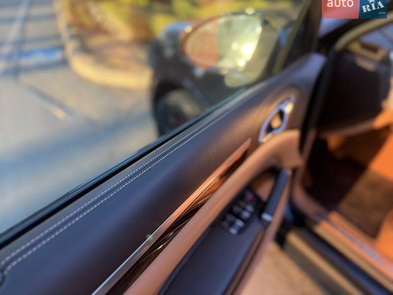 Внедорожник / Кроссовер Porsche Cayenne 2015 в Киеве