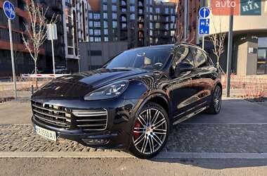 Внедорожник / Кроссовер Porsche Cayenne 2016 в Киеве