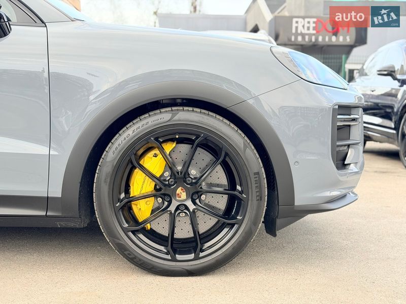 Внедорожник / Кроссовер Porsche Cayenne 2025 в Киеве