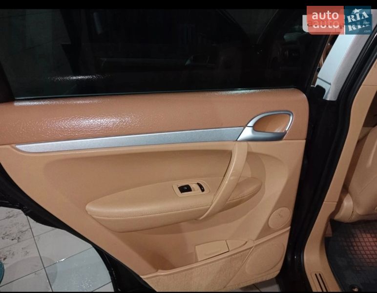 Внедорожник / Кроссовер Porsche Cayenne 2008 в Ромнах