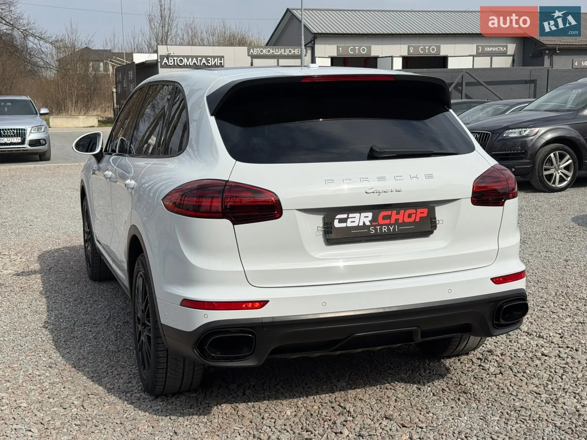 2016 Porsche Cayenne - мініатюра 16