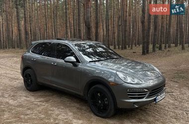 Позашляховик / Кросовер Porsche Cayenne 2013 в Ірпені