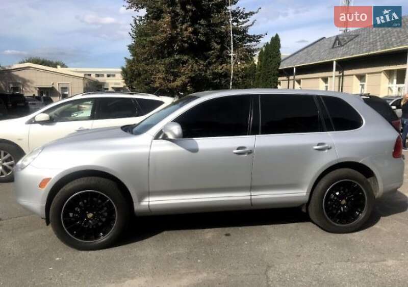 Porsche Cayenne 2005