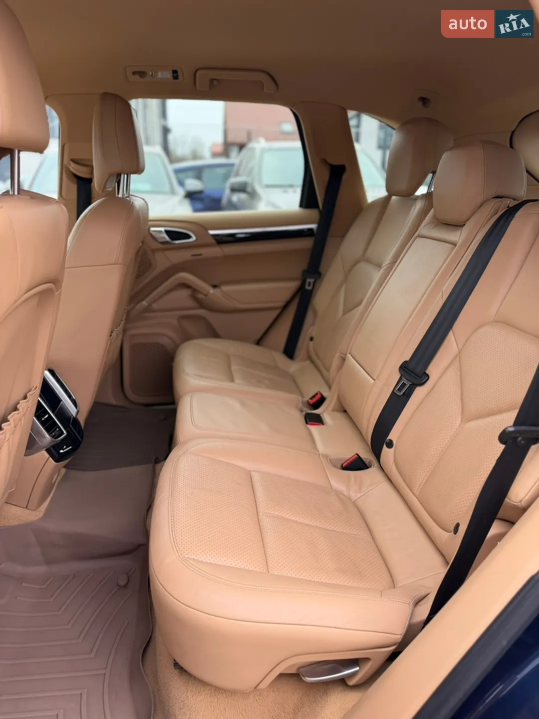 2011 Porsche Cayenne - мініатюра 16