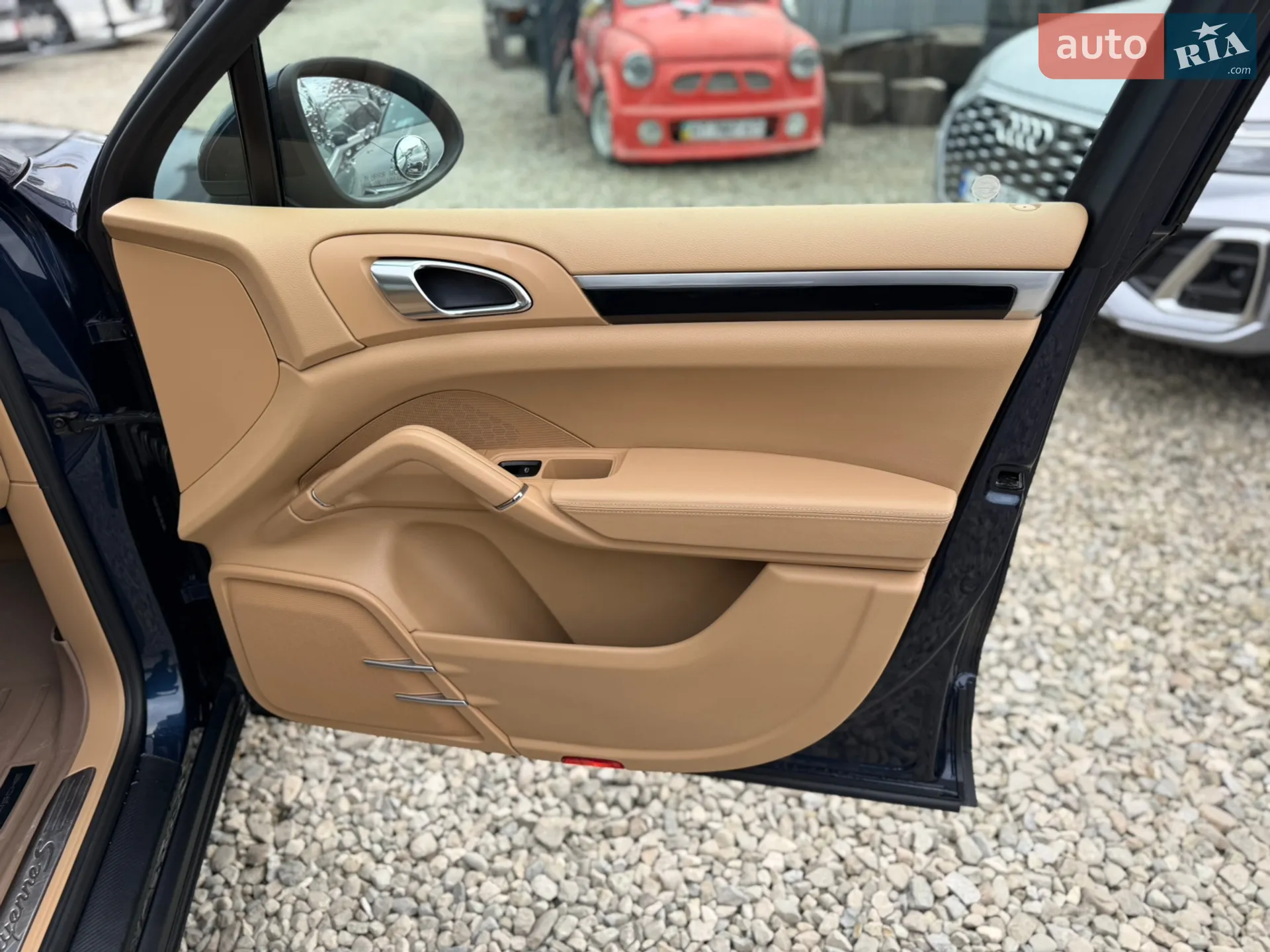 2011 Porsche Cayenne - мініатюра 17