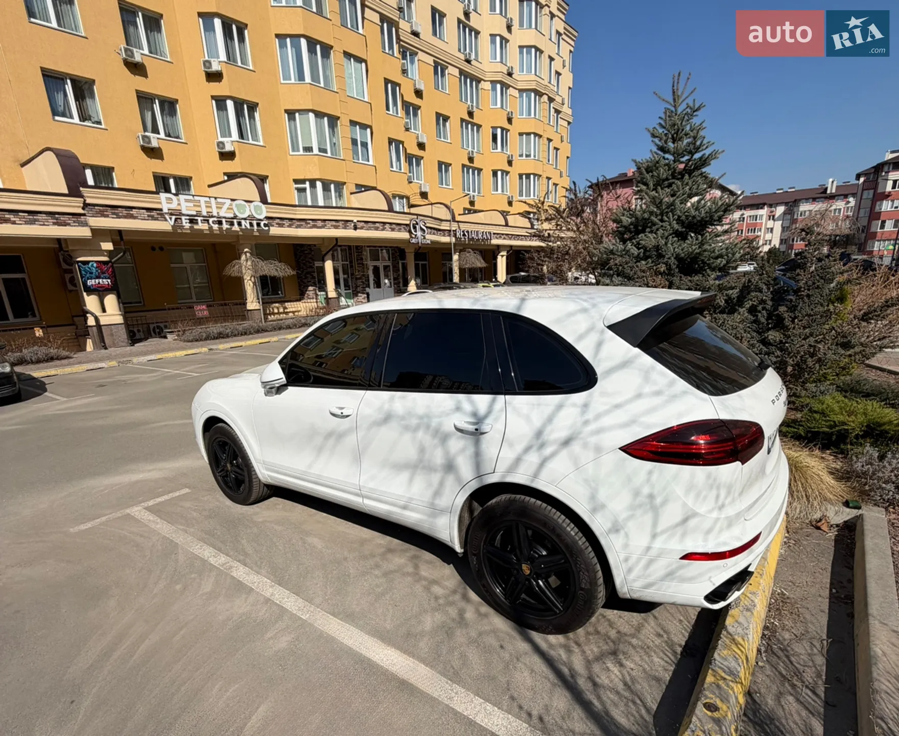 2016 Porsche Cayenne - мініатюра 5