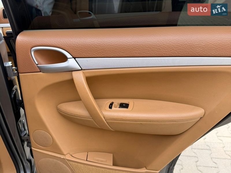 Позашляховик / Кросовер Porsche Cayenne 2009 в Одесі