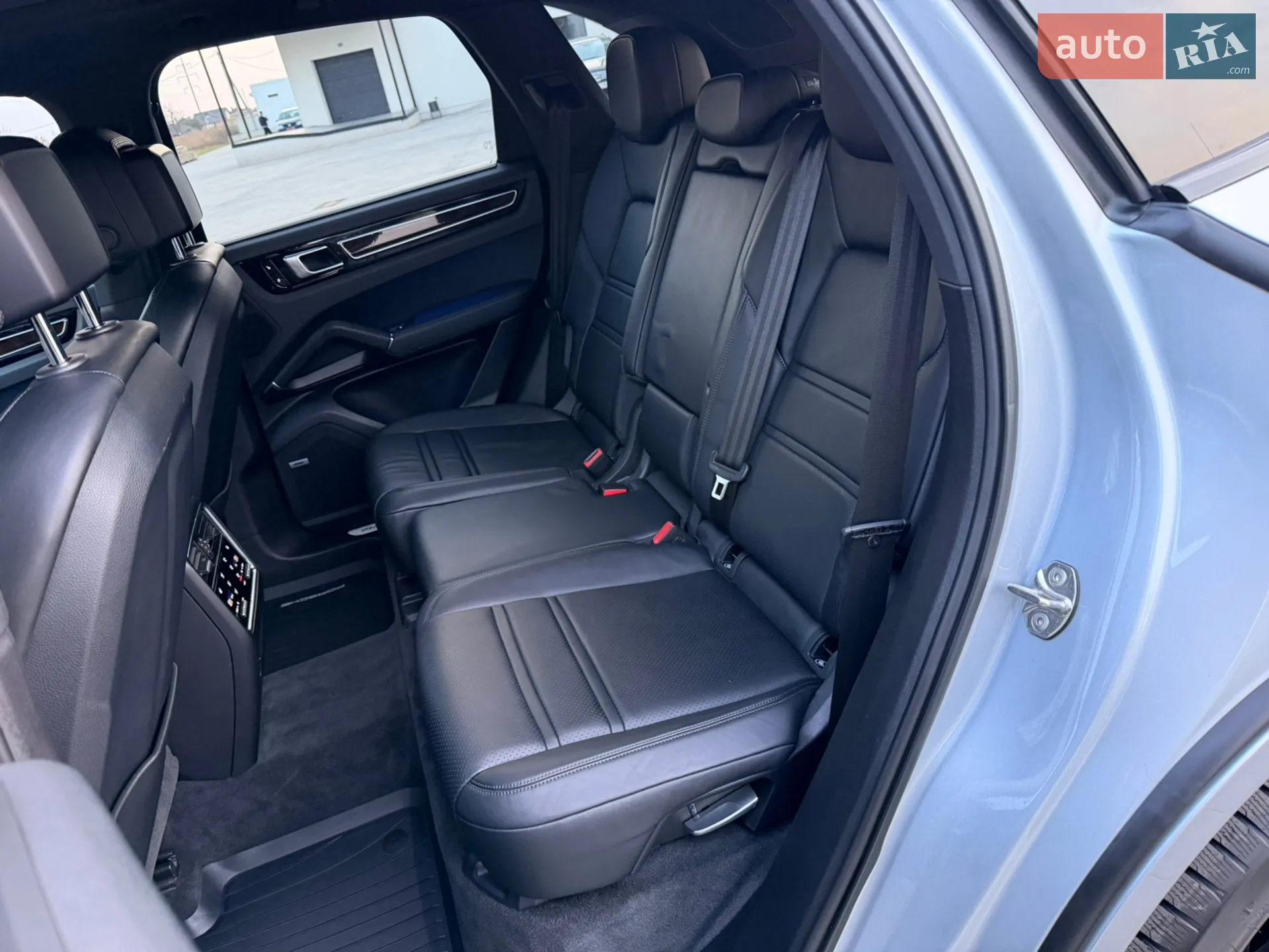 2018 Porsche Cayenne - мініатюра 51