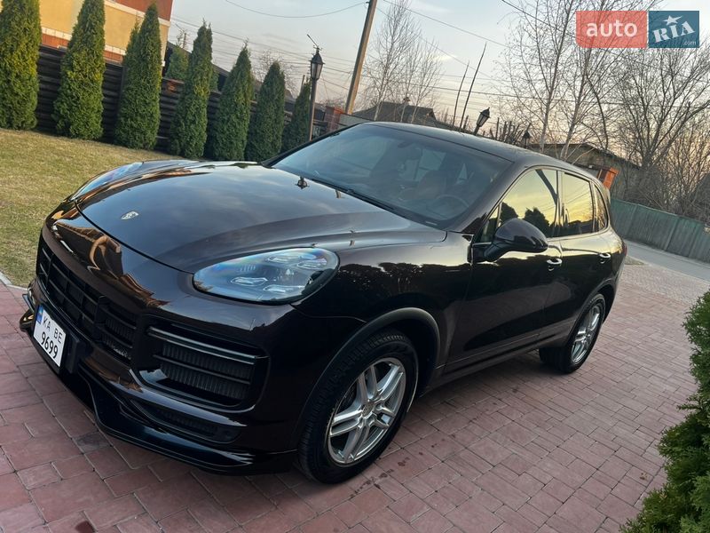 Porsche Cayenne 2016