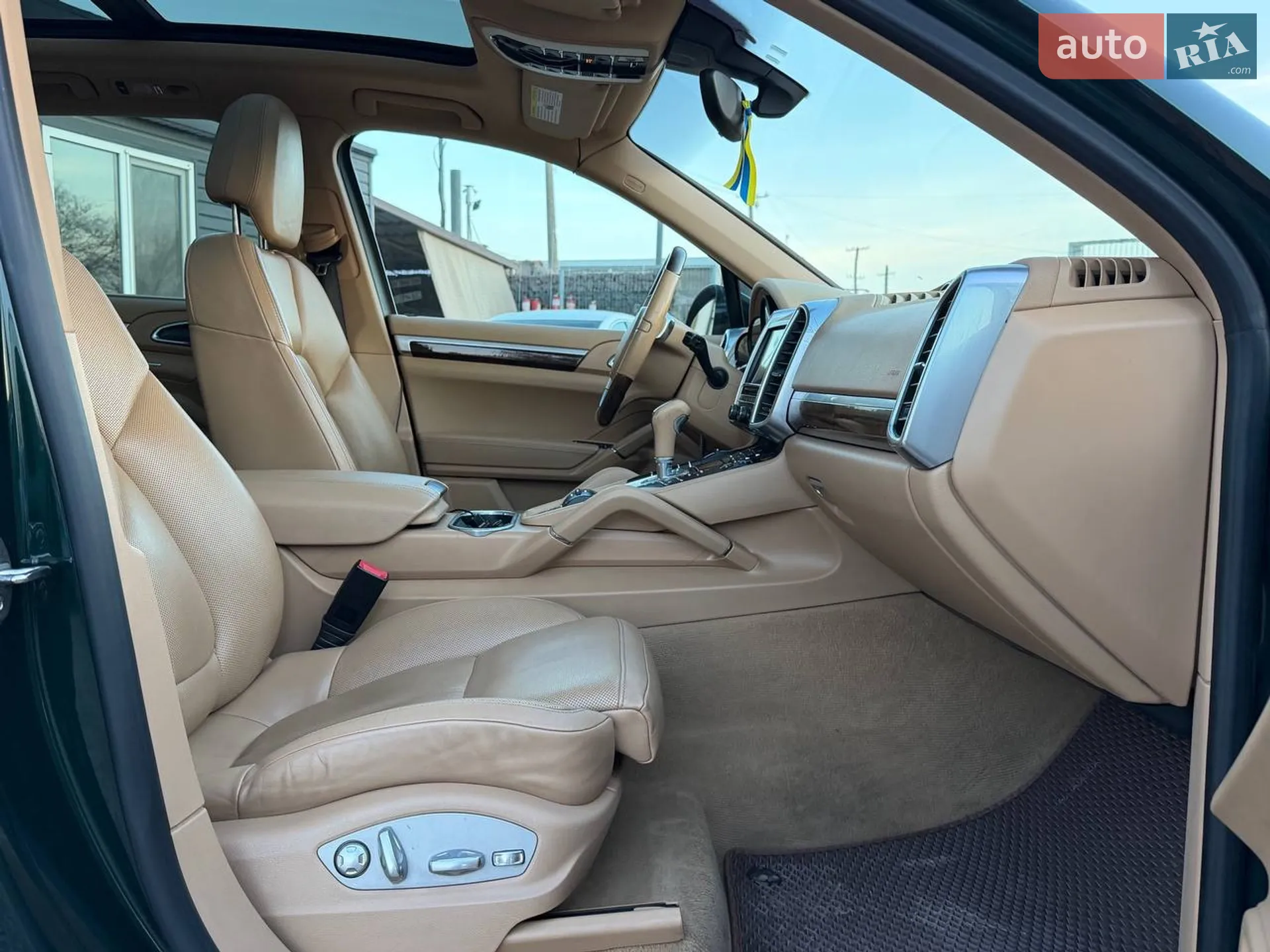 2014 Porsche Cayenne - мініатюра 40