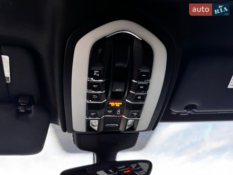 Внедорожник / Кроссовер Porsche Cayenne 2012 в Луцке фото 39 Внедорожник / Кроссовер Porsche Cayenne 2012 в Луцке