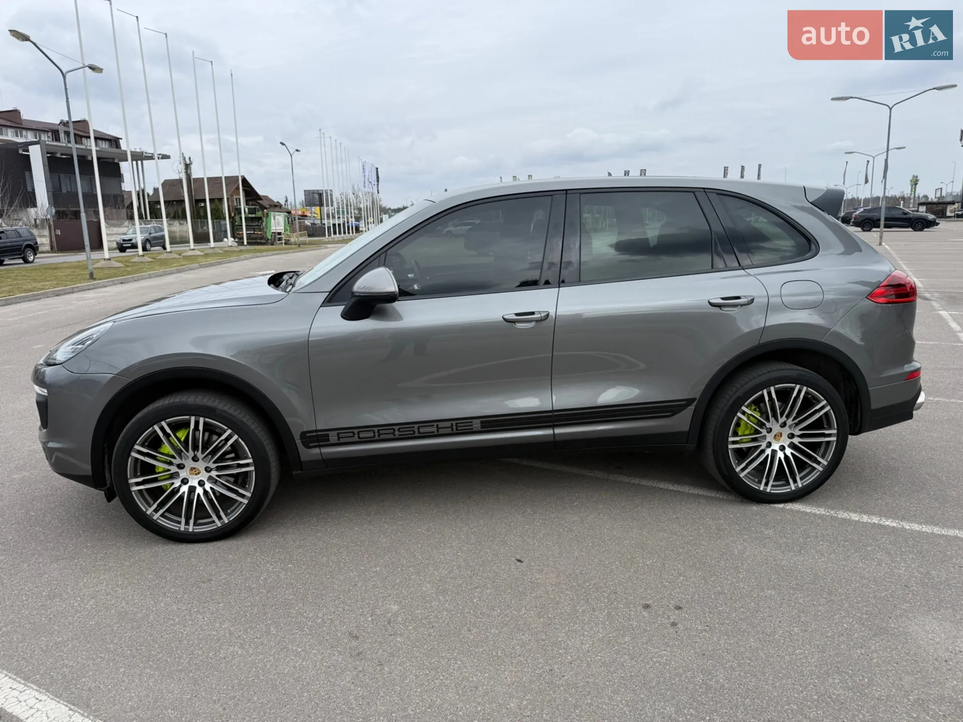 2015 Porsche Cayenne - мініатюра 14
