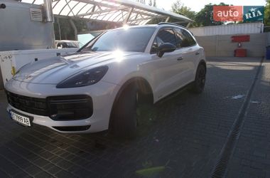 Позашляховик / Кросовер Porsche Cayenne 2019 в Одесі