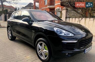 Внедорожник / Кроссовер Porsche Cayenne 2015 в Одессе