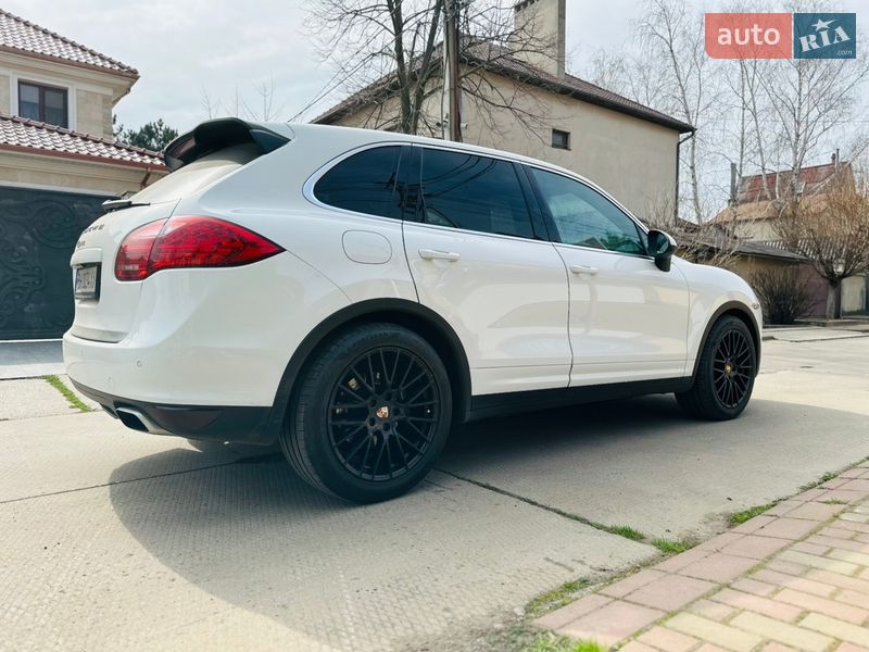 Внедорожник / Кроссовер Porsche Cayenne 2013 в Одессе