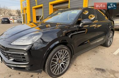 Позашляховик / Кросовер Porsche Cayenne 2019 в Харкові