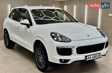 Позашляховик / Кросовер Porsche Cayenne 2016 в Києві