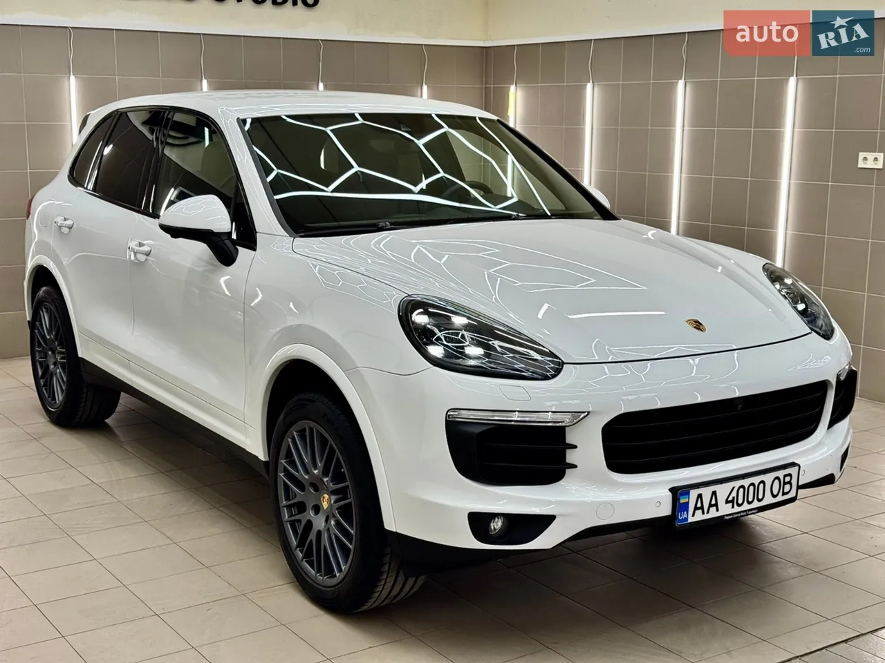 2015 Porsche Cayenne - мініатюра 21