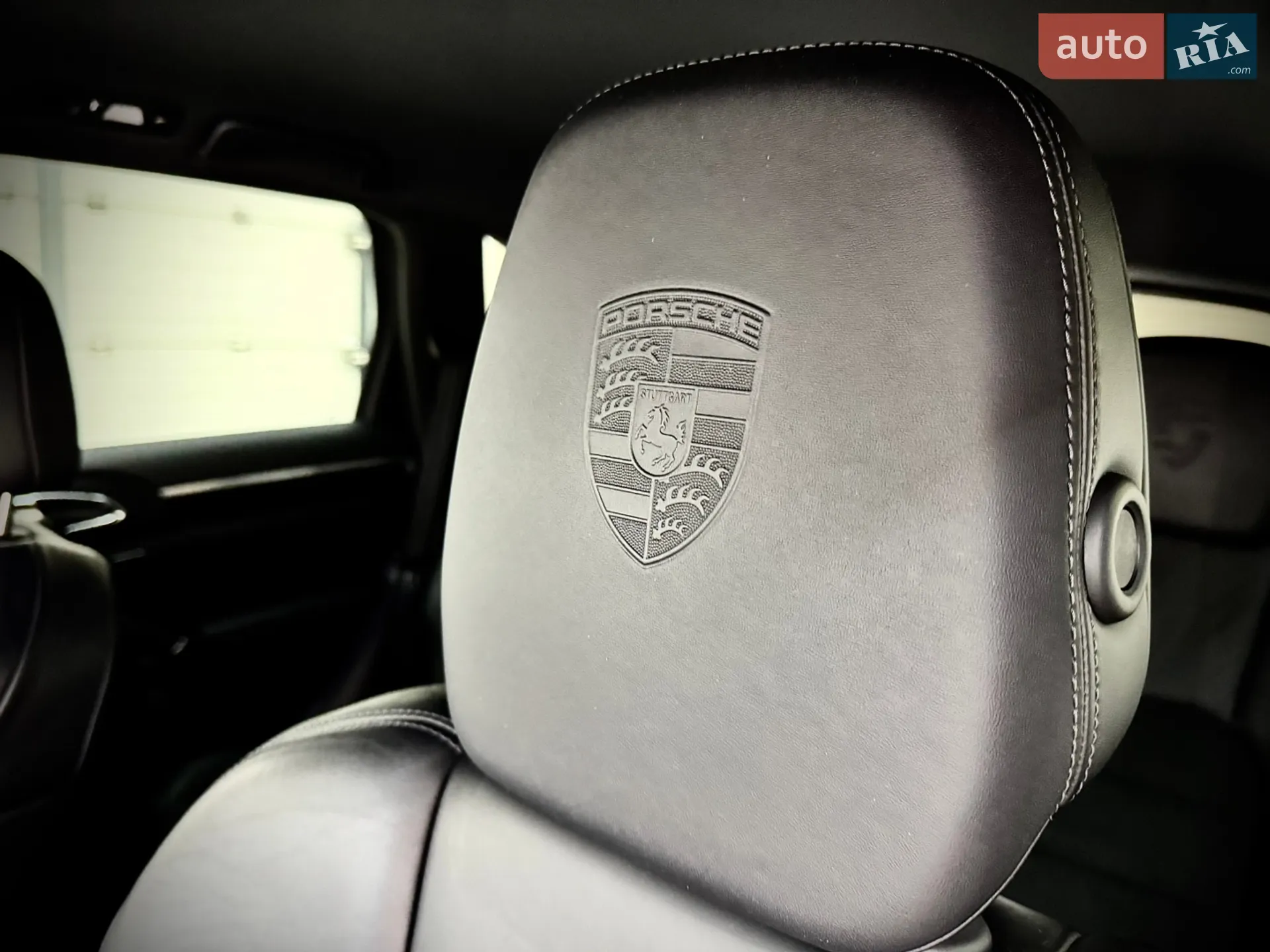 2016 Porsche Cayenne - мініатюра 47