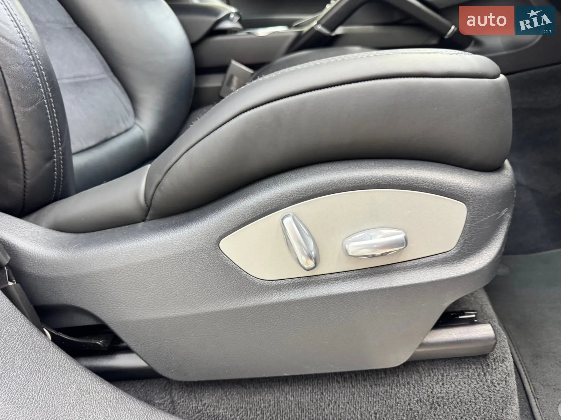 2016 Porsche Cayenne - мініатюра 72