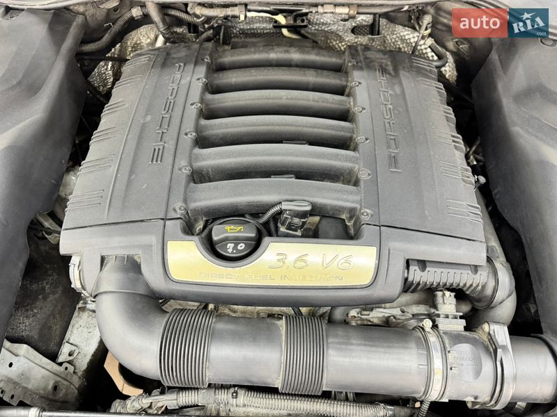 Внедорожник / Кроссовер Porsche Cayenne 2016 в Киеве