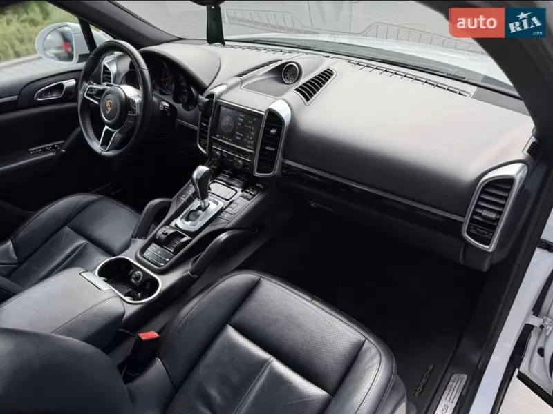 Porsche Cayenne 2015 VIN WP1AA2A20GKA12515 фото оголошення 60 з 111