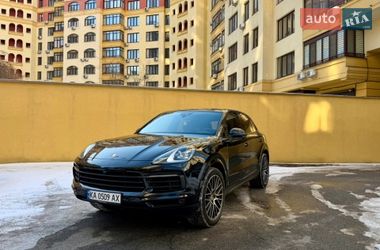 Внедорожник / Кроссовер Porsche Cayenne 2022 в Киеве