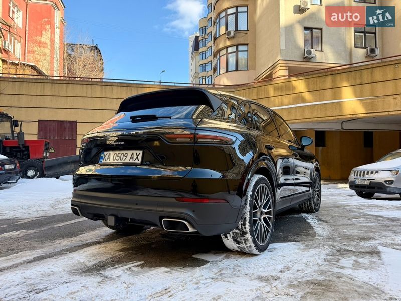Позашляховик / Кросовер Porsche Cayenne 2022 в Києві