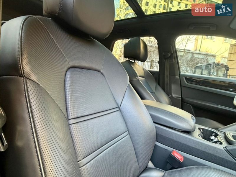 Позашляховик / Кросовер Porsche Cayenne 2022 в Києві