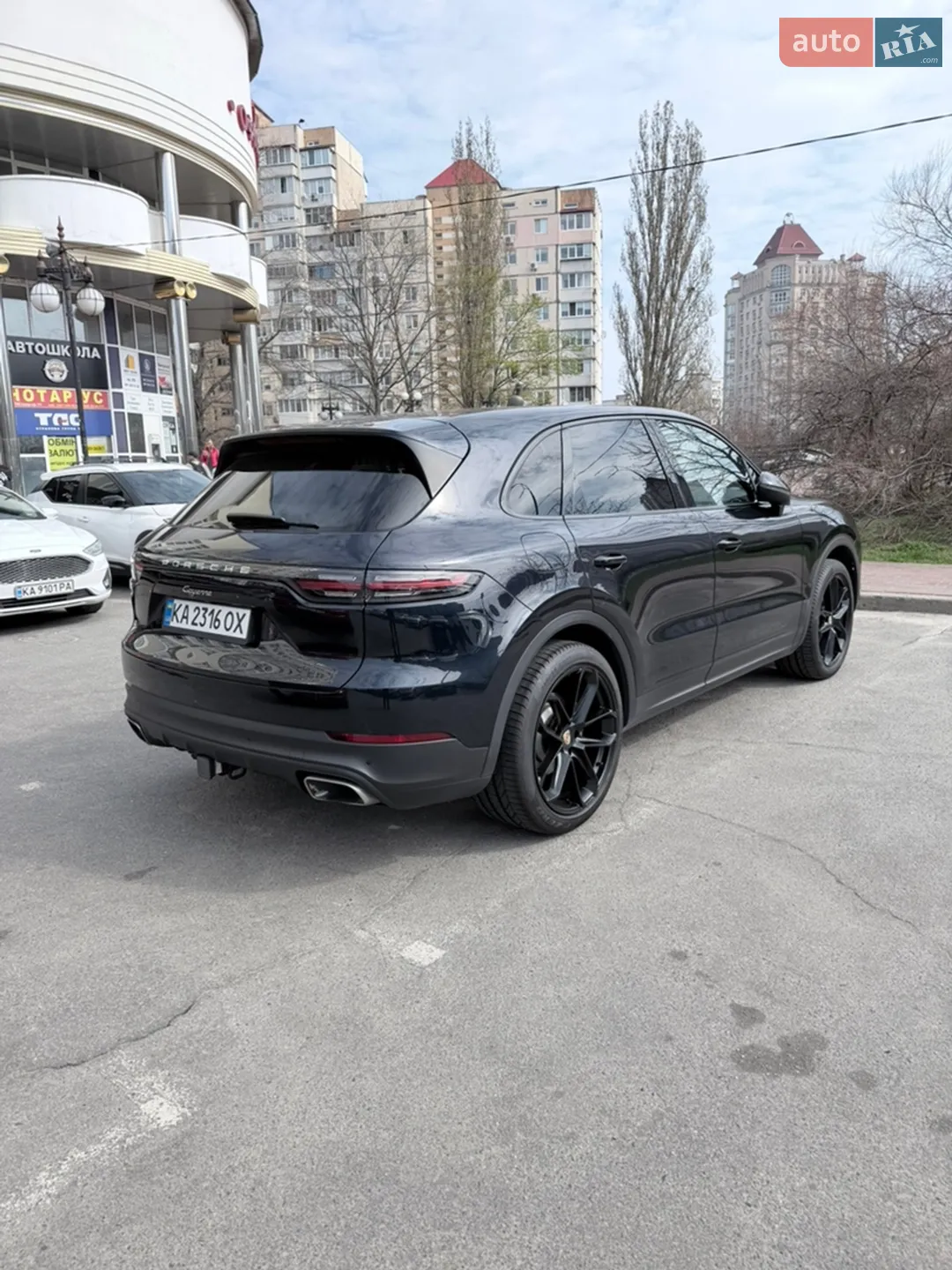 2019 Porsche Cayenne - мініатюра 5