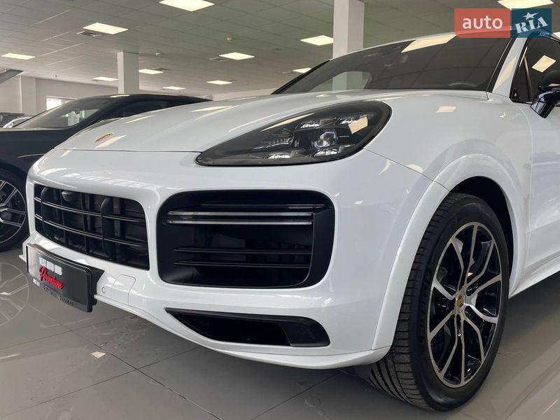 Позашляховик / Кросовер Porsche Cayenne 2019 в Києві
