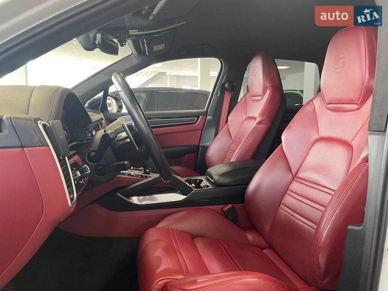 Позашляховик / Кросовер Porsche Cayenne 2019 в Києві