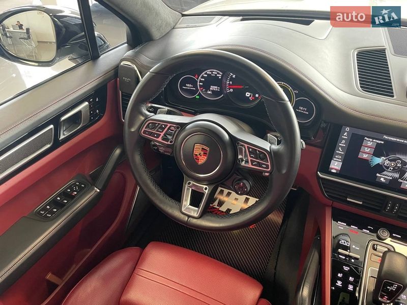 Позашляховик / Кросовер Porsche Cayenne 2019 в Києві