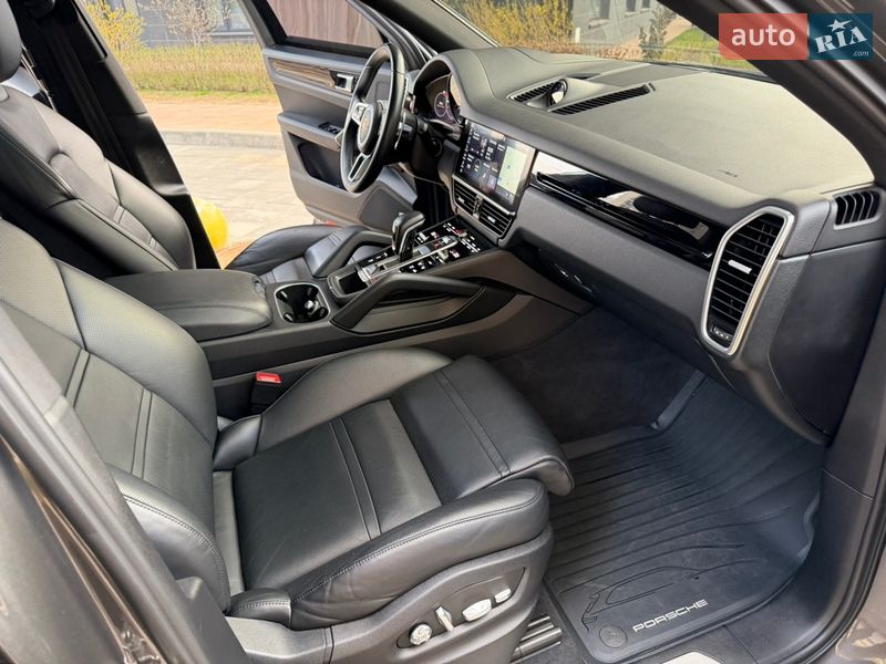 Позашляховик / Кросовер Porsche Cayenne 2020 в Києві