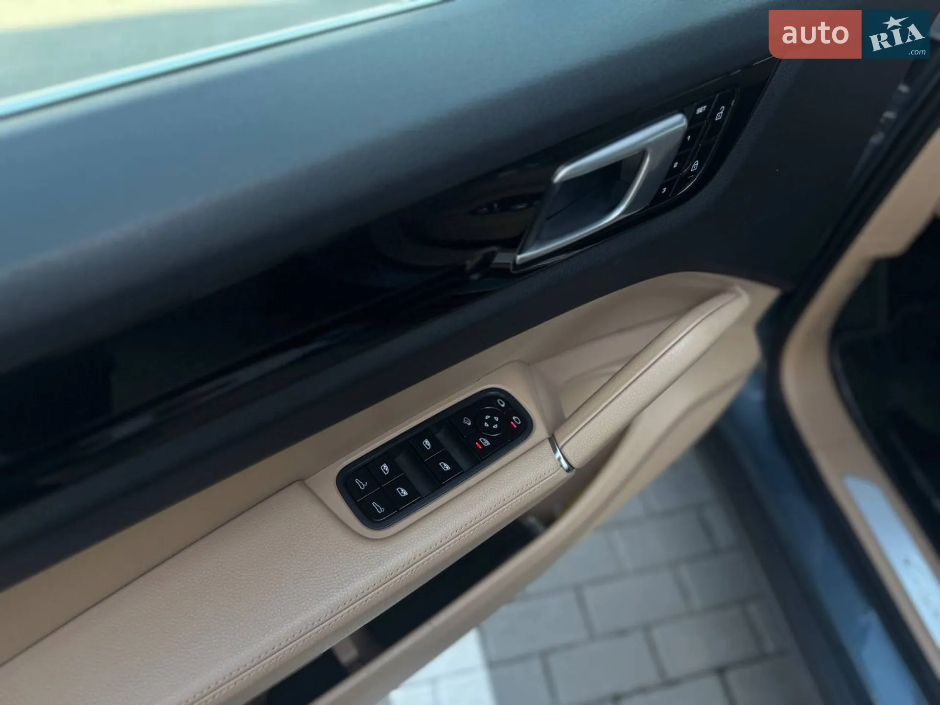 2019 Porsche Cayenne - мініатюра 8