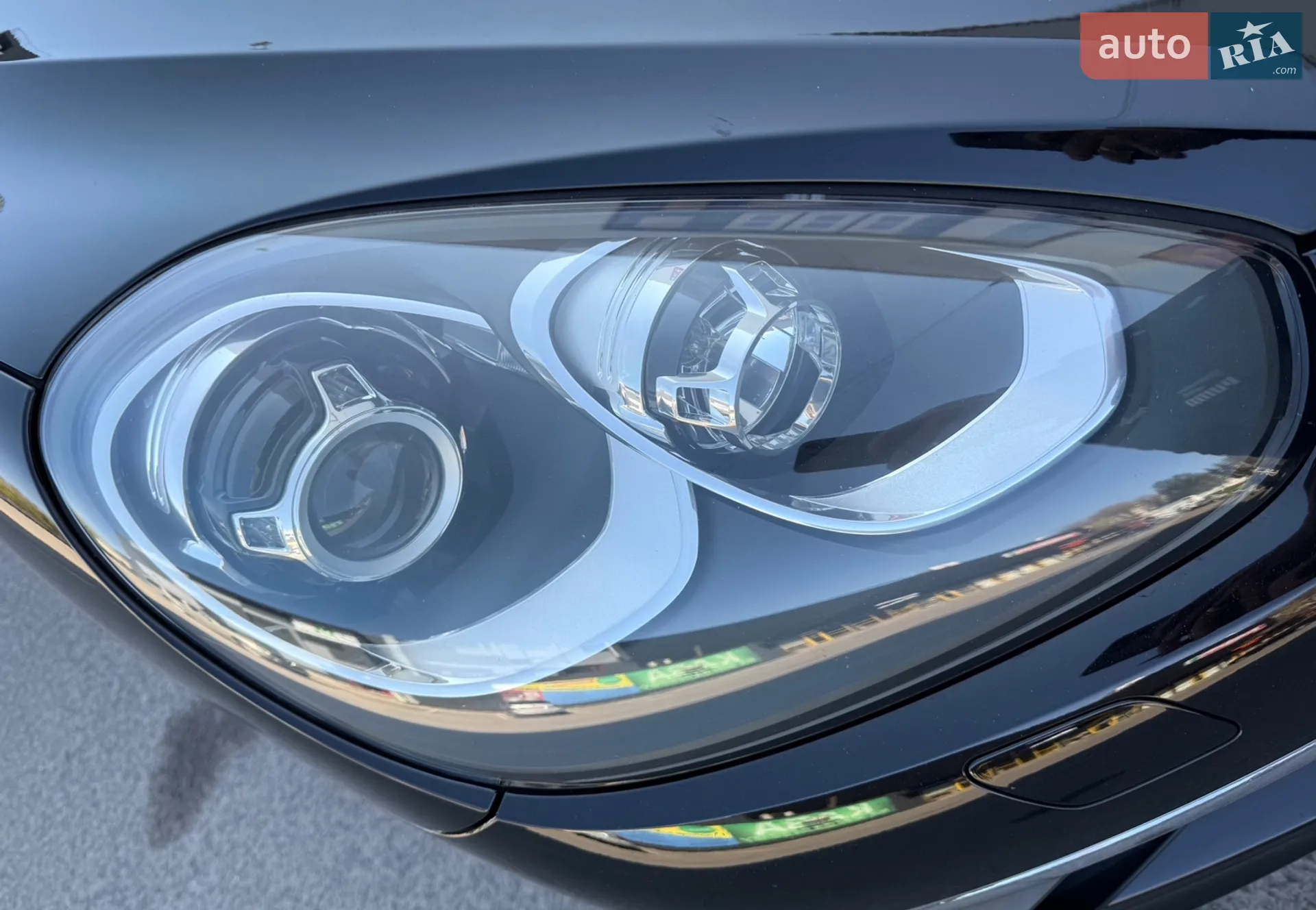 2017 Porsche Cayenne - мініатюра 26