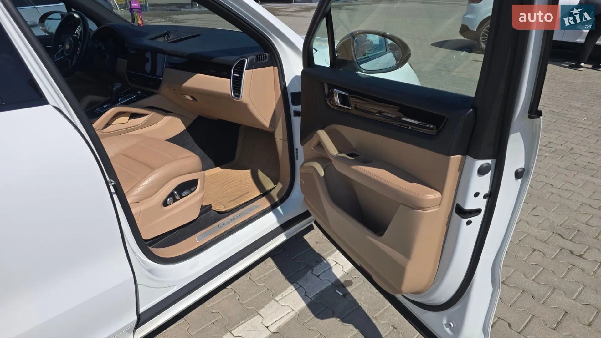2019 Porsche Cayenne - мініатюра 29
