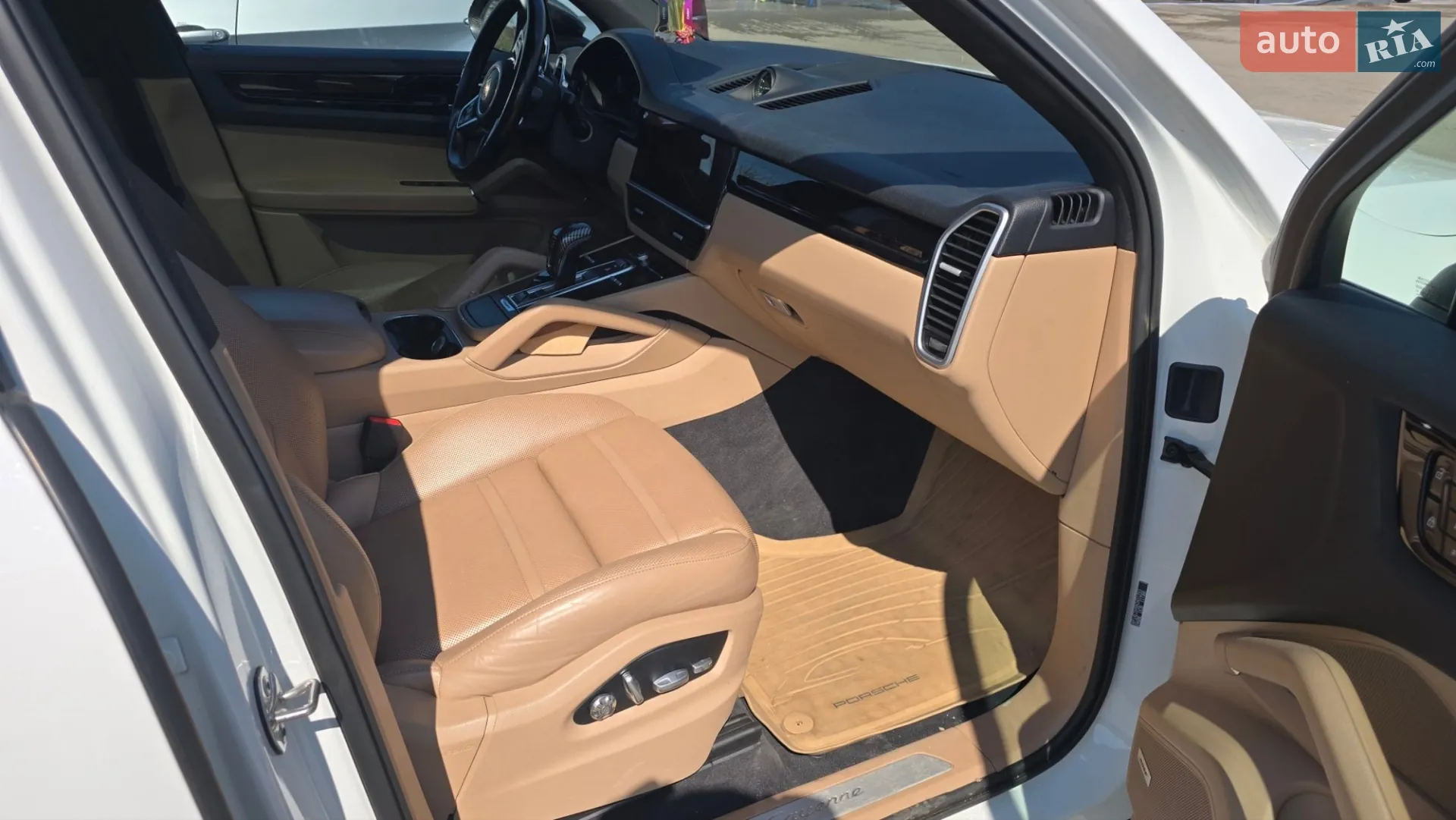 2019 Porsche Cayenne - мініатюра 32